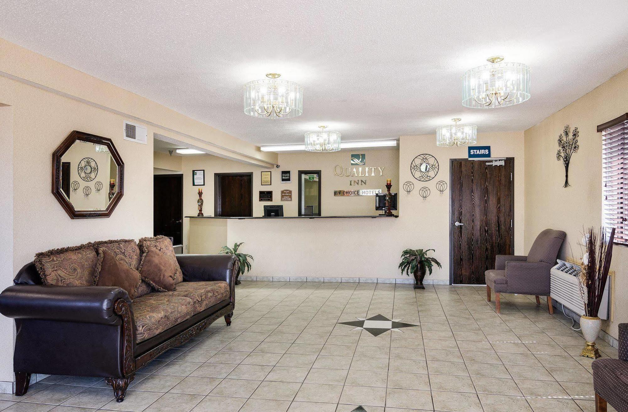 Quality Inn I-70 At Wanamaker Topeka Exterior foto
