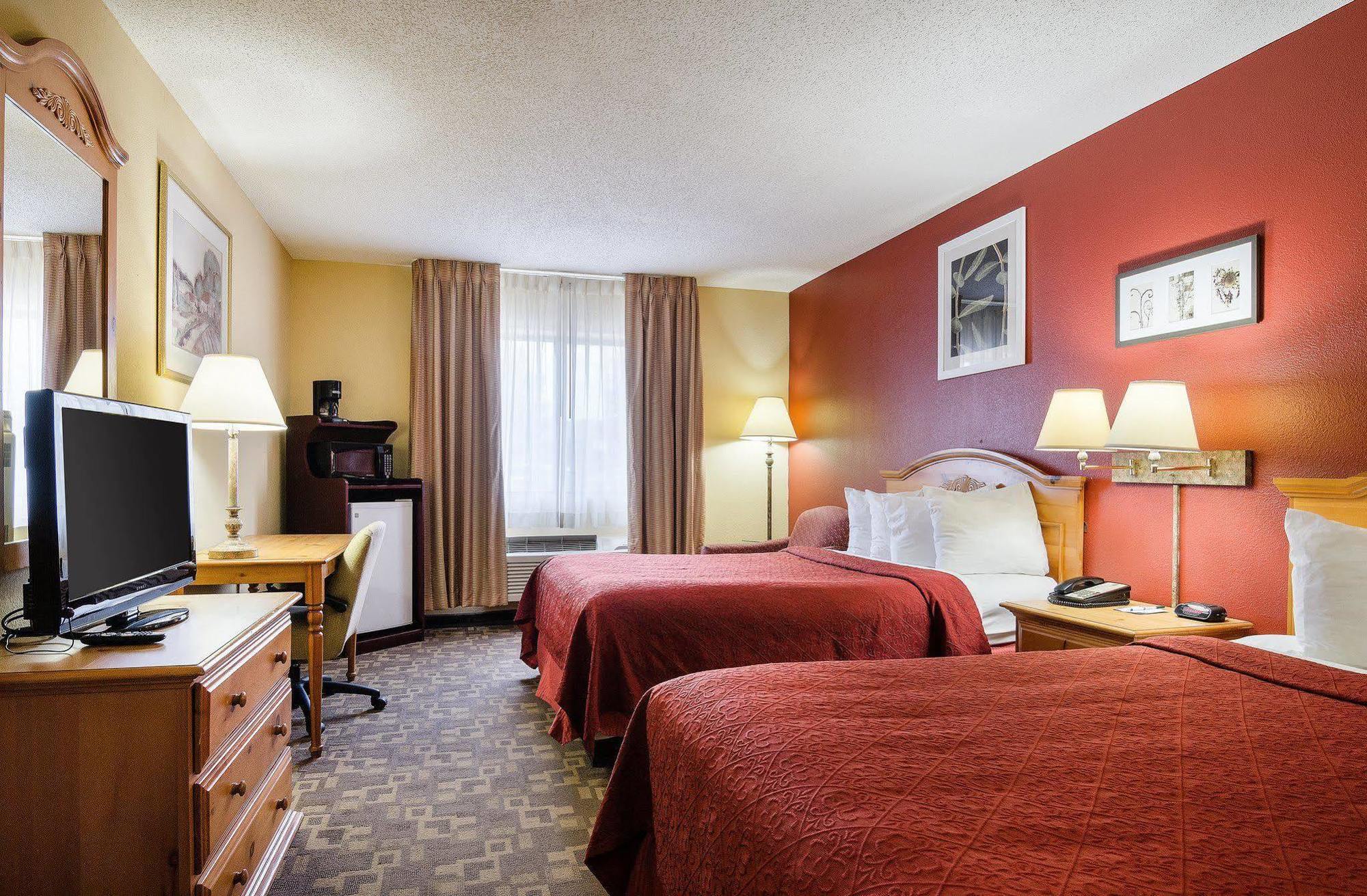 Quality Inn I-70 At Wanamaker Topeka Exterior foto
